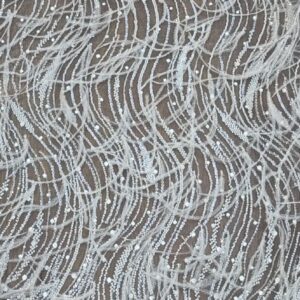 Tul bordado pedrería y plumas blanco roto (ANCHO 110CM)