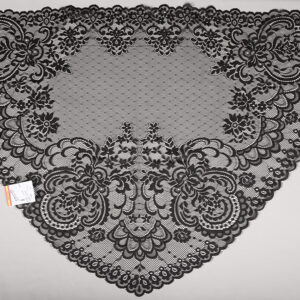 Mantilla Triángular Negra 100 x 50 (mantilla tres picos)